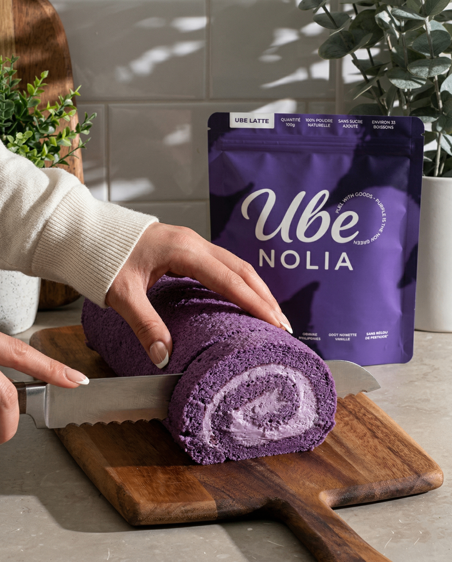 Bizcocho de Ube: Suave Rollo Suizo de Chifón Morado